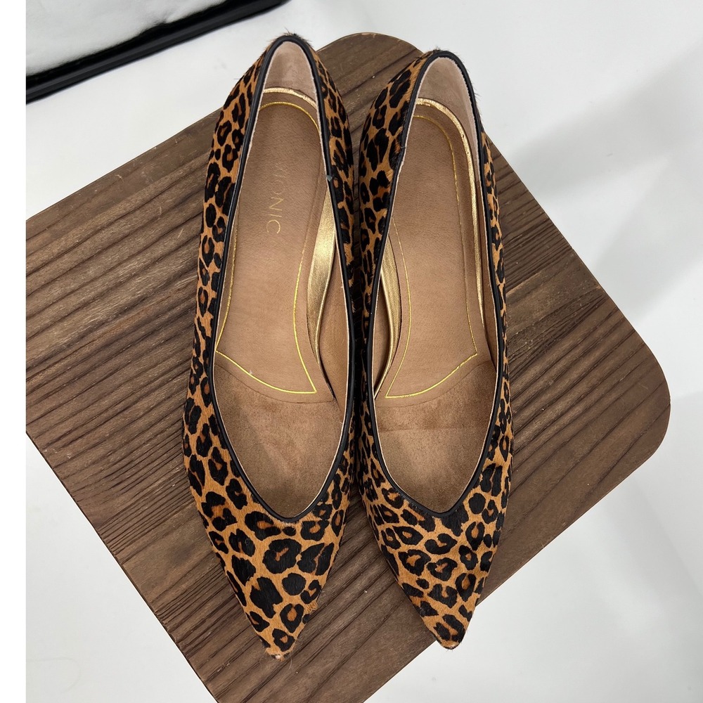 Vionic Josie Leopard Print Calf Hair Kitten Heel Pumps Brown Black Size 9.5 - Picture 2 of 7